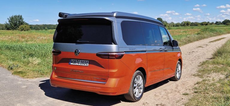 VW California Ocean eHybrid Heckansicht